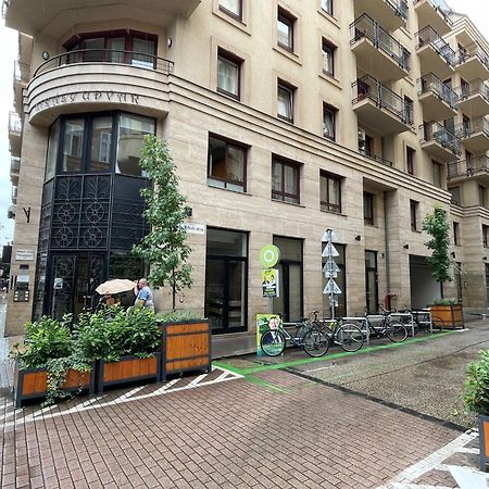 Szekely Apartment Near Deak Ferenc Square With Free Parking In Garage Budapest Eksteriør billede