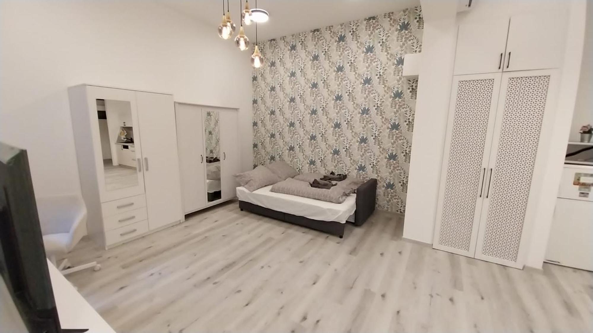 Szekely Apartment Near Deak Ferenc Square With Free Parking In Garage Budapest Eksteriør billede