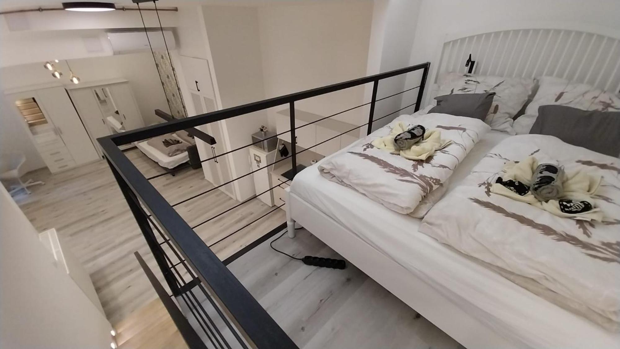 Szekely Apartment Near Deak Ferenc Square With Free Parking In Garage Budapest Eksteriør billede