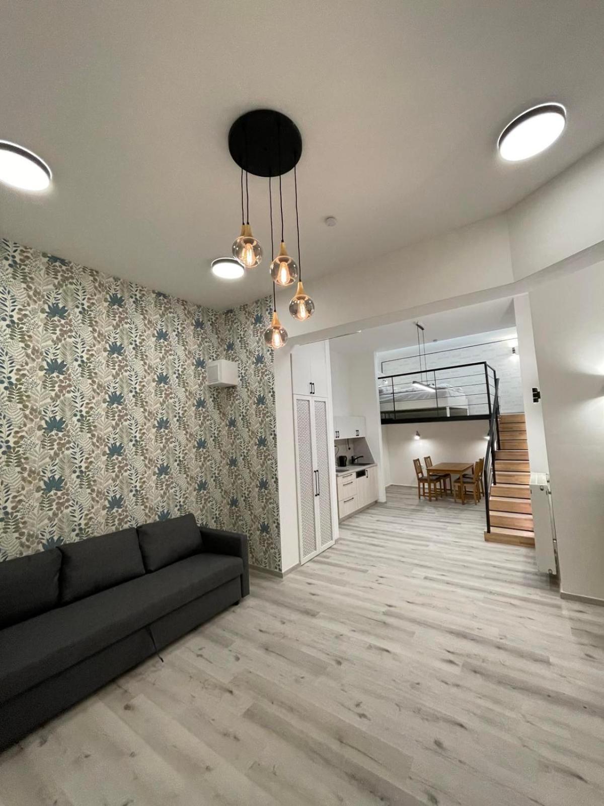 Szekely Apartment Near Deak Ferenc Square With Free Parking In Garage Budapest Eksteriør billede