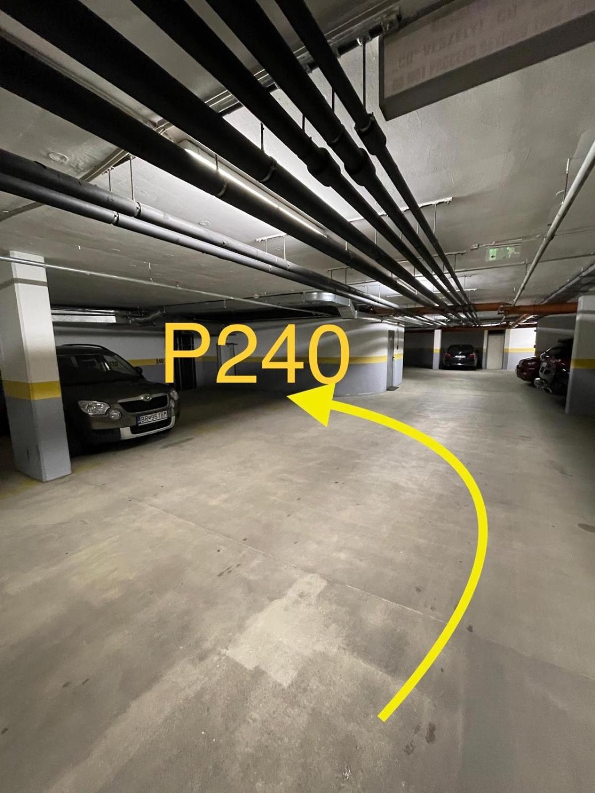 Szekely Apartment Near Deak Ferenc Square With Free Parking In Garage Budapest Eksteriør billede